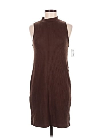 Old Navy Casual Dress (view 1)