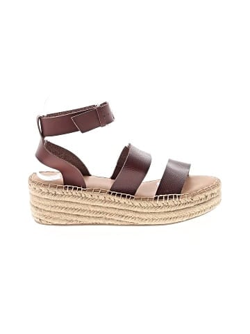 The Drop Wedges (view 1)