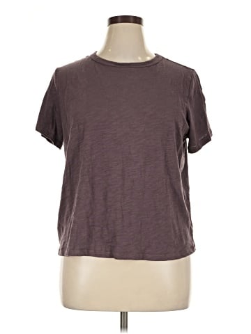 Old Navy Short Sleeve T-Shirt (view 1)