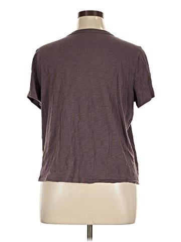 Old Navy Short Sleeve T-Shirt (view 2)