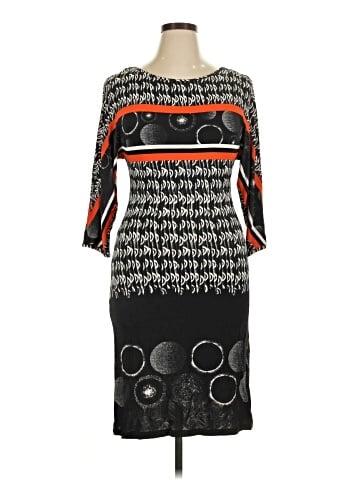 Save The Queen Casual Dress (view 1)