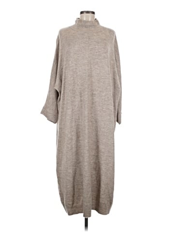 Saturday Sunday Poncho (view 1)