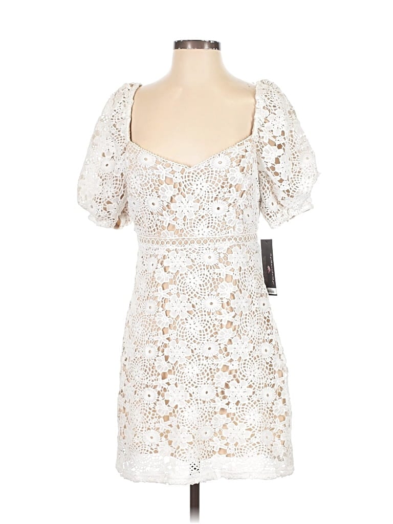 Lush Cocktail Dress In White