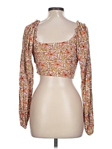 Urban Outfitters 3/4 Sleeve T-Shirt (view 2)