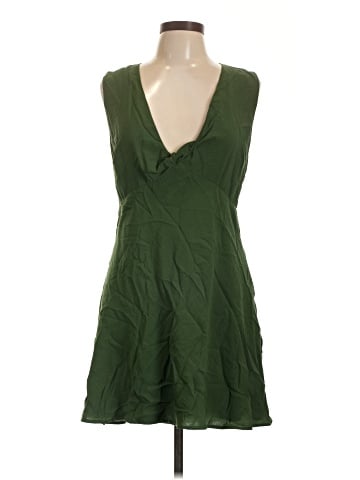 Abercrombie & Fitch Cocktail Dress (view 1)