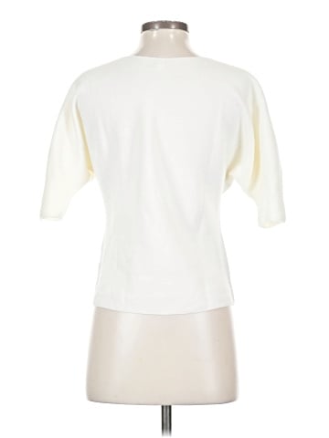 Uniqlo Short Sleeve T-Shirt (view 2)