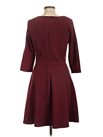 Old Navy Casual Dress (view 2)