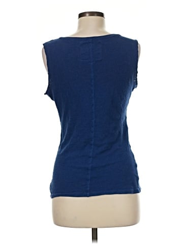 American Eagle Outfitters Sleeveless T-Shirt (view 2)