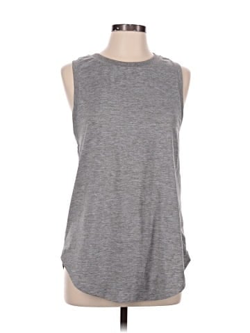 Gap Fit Sleeveless T-Shirt (view 1)