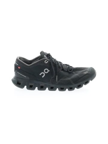 On Cloud Sneakers (view 1)