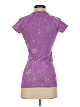 Lululemon Athletica Short Sleeve T-Shirt (view 2)