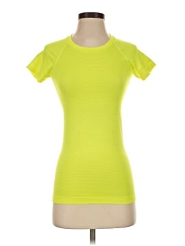 Lululemon Athletica Short Sleeve T-Shirt (view 1)