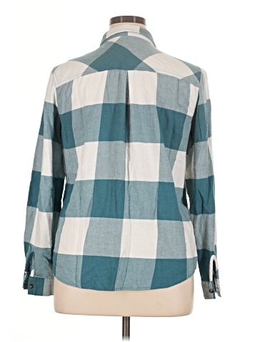Maurices Long Sleeve Button-Down Shirt (view 2)