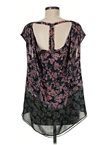 Elizabeth and James Short Sleeve Silk Top (view 2)
