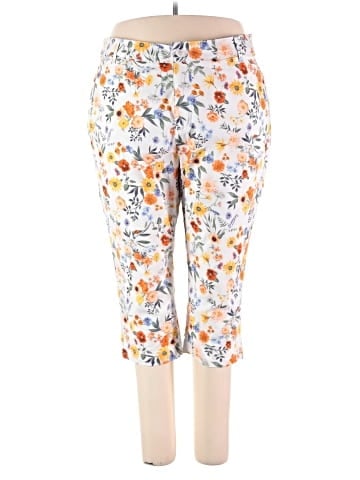 Capri Casual Pants (view 1)