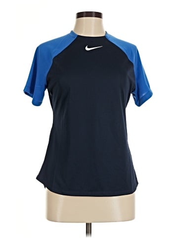 Nike Short Sleeve Top (view 1)