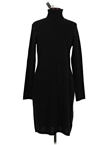 Neiman Marcus Cashmere Pullover Sweater (view 1)