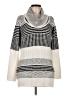 GB Ivory Turtleneck Sweater Size M - photo 1