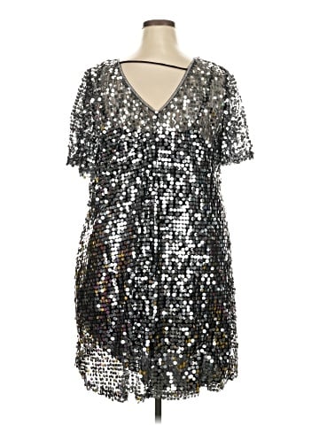 Xhilaration Cocktail Dress (view 2)