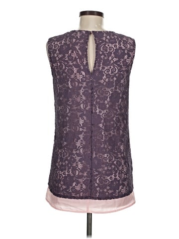Signature collection Sleeveless Blouse (view 2)