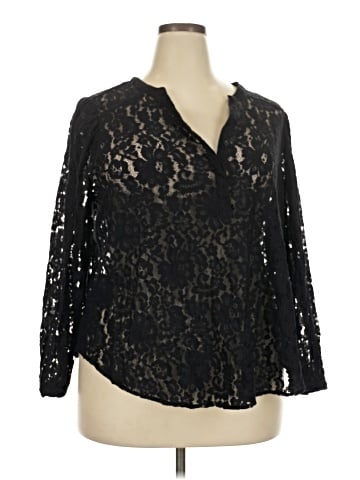 Torrid 3/4 Sleeve Blouse - front