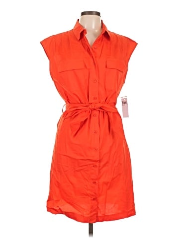 Donna Morgan Sleeveless Button-Down Shirt (view 1)