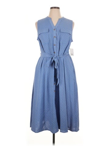 Croft & Barrow Casual Dress (view 1)