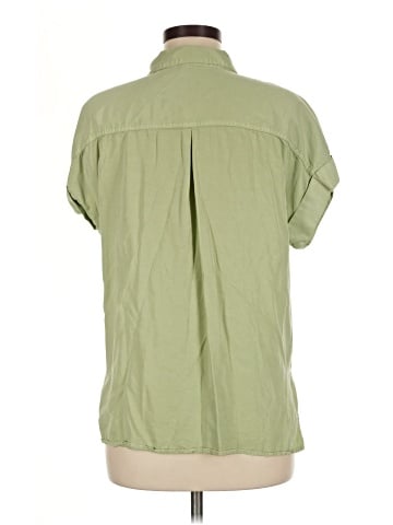 Velvet Heart Short Sleeve Button-Down Shirt (view 2)