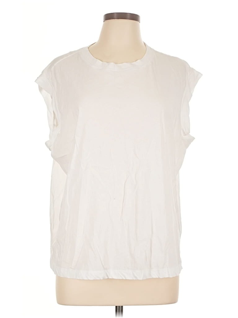 Pre-owned Torrid Sleeveless T-shirt In Ivory
