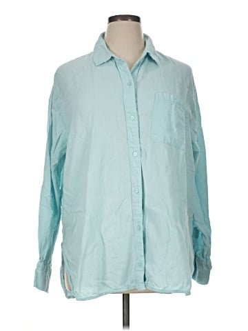 Old Navy Long Sleeve Button-Down Shirt (view 1)