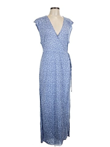 Urban Outfitters Casual Dress (view 1)