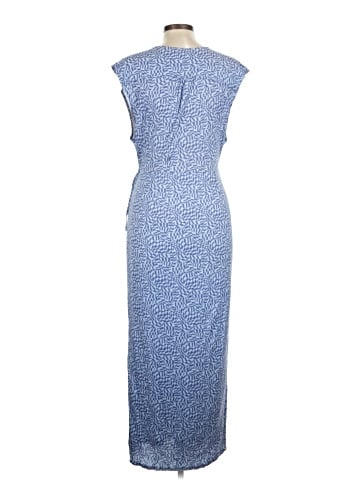 Urban Outfitters Casual Dress (view 2)