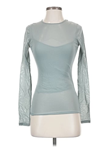 Vince. Long Sleeve Top (view 1)