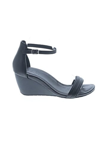 Kenneth Cole REACTION Wedges (view 1)