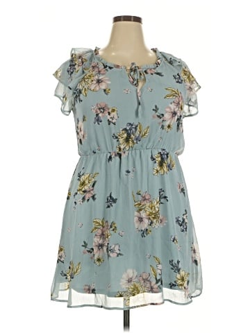 Xhilaration Casual Dress (view 1)