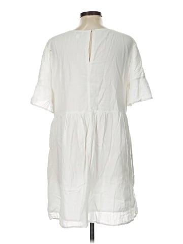 Crown & Ivy Casual Dress (view 2)