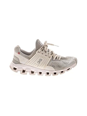 On Cloud Sneakers (view 1)