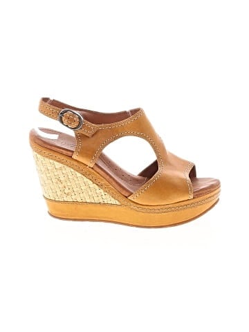 Naya Wedges (view 1)