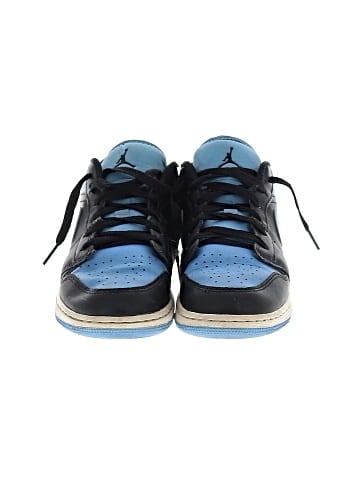 Air Jordan Sneakers (view 2)