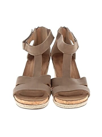Adrienne Vittadini Wedges (view 2)