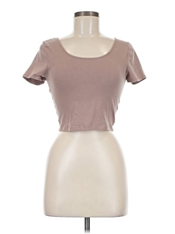 Charlotte Russe Short Sleeve T-Shirt (view 1)