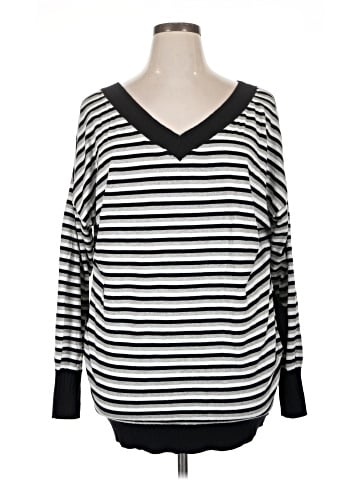 Victoria's Secret Long Sleeve Top (view 1)