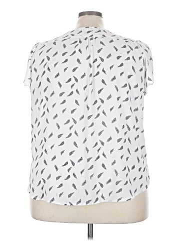 Fun2Fun Short Sleeve Blouse (view 2)