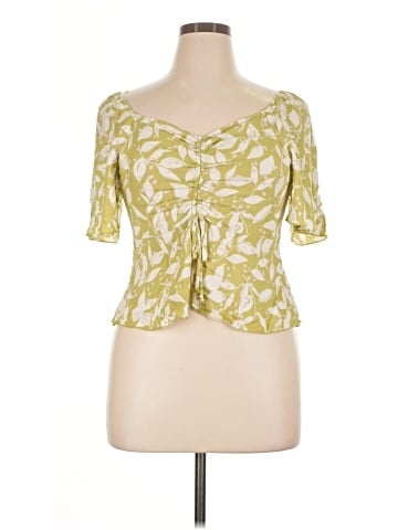 Urban Romantics Short Sleeve Top (view 1)