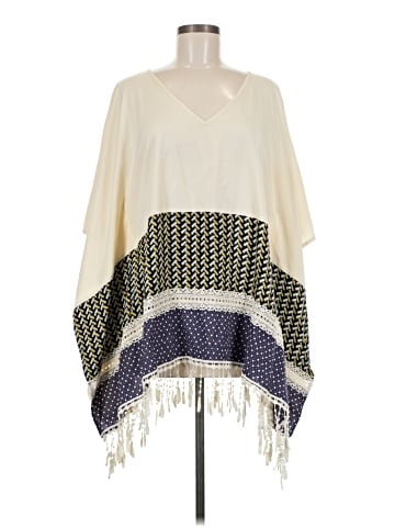 Ryu Poncho (view 1)