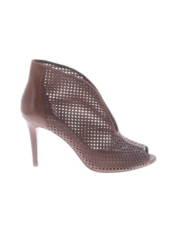 VC Signature by Vince Camuto Heels (view 1)