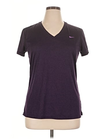 Nike Active T-Shirt (view 1)
