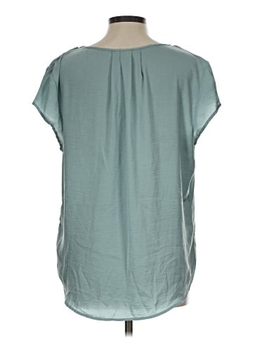 H&M Sleeveless T-Shirt (view 2)