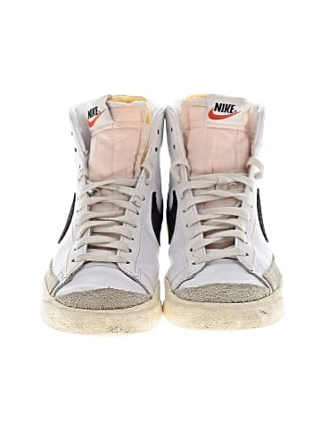 Nike Sneakers (view 2)