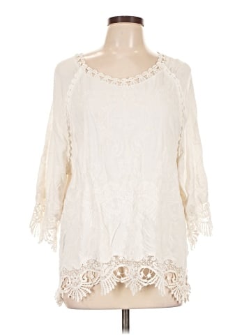 North Style 3/4 Sleeve Blouse (view 1)